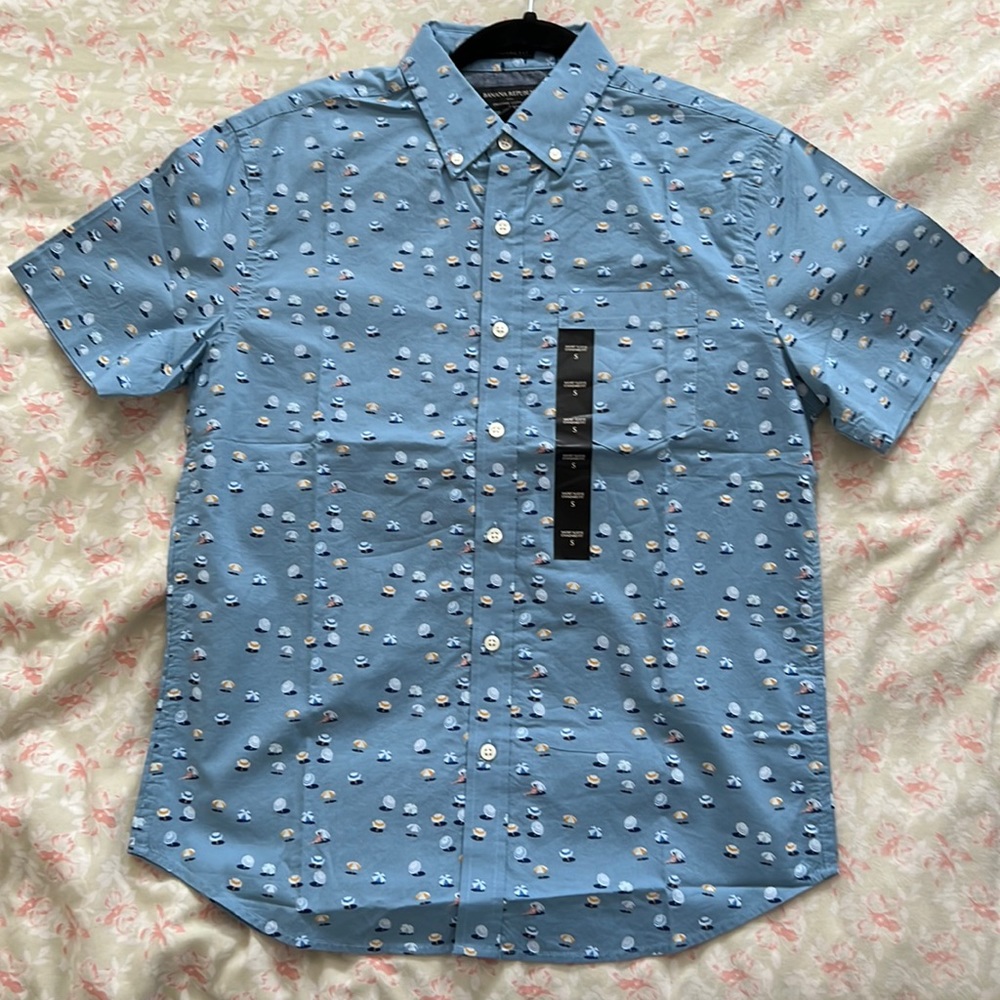 Short sleeve Button Up